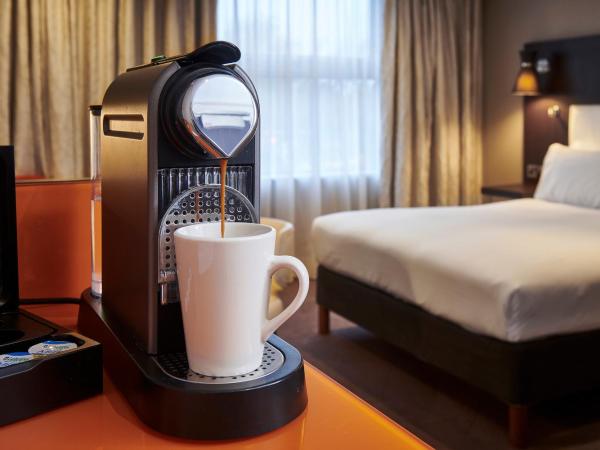 DoubleTree by Hilton London Ealing : photo 5 de la chambre suite junior lit queen-size