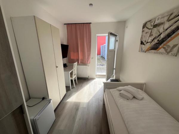 Pension Donau : photo 6 de la chambre studio standard