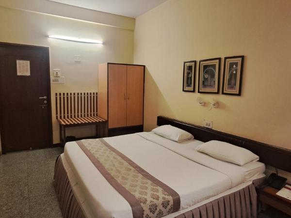 Hotel Swaroop : photo 5 de la chambre chambre double ou lits jumeaux standard