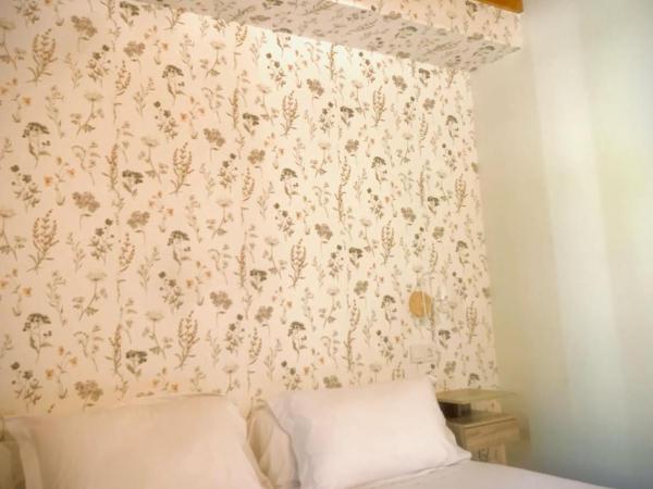 Hostal As Margaritas : photo 2 de la chambre chambre lits jumeaux avec salle de bains privative