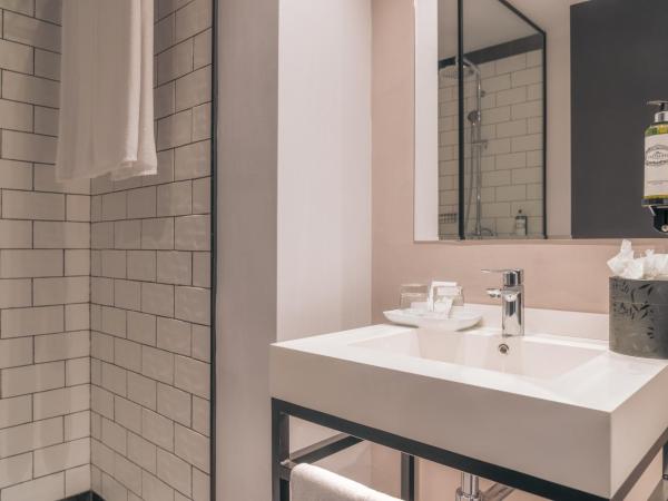 Pestana Lisboa Vintage City Center Suites : photo 6 de la chambre chambre double vintage