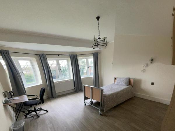 Canford house on Westbury on Trym : photo 2 de la chambre double room with shared bathroom (large)