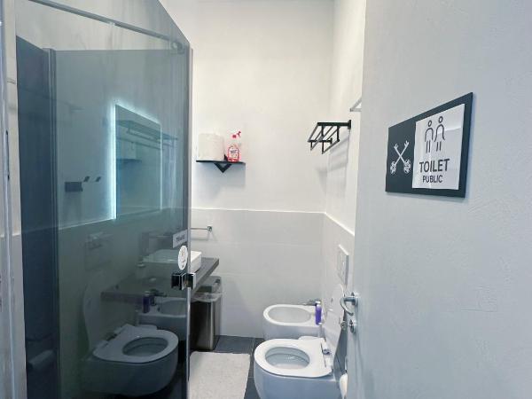 BED & BREAKFAST SAKURA : photo 6 de la chambre chambre double avec salle de bains commune