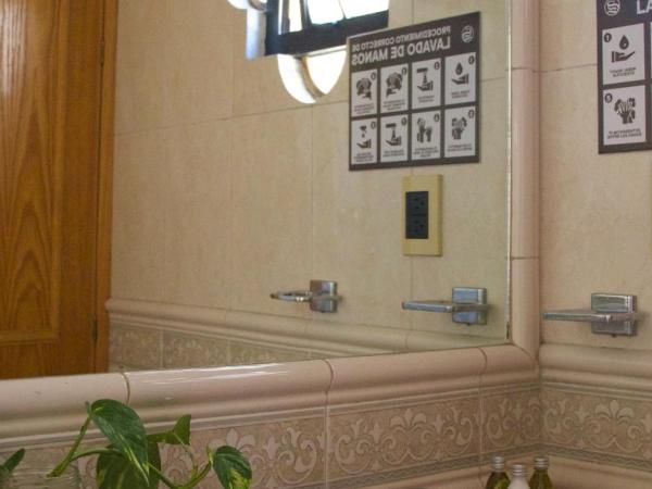 Suites Sevilla : photo 7 de la chambre chambre double avec 2 lits doubles