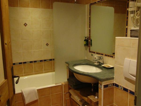 Les Grands Montets Hotel & Spa : photo 3 de la chambre chambre double avec balcon