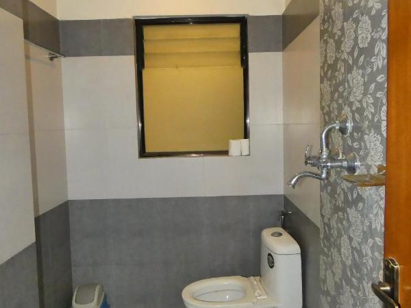 Paradise Guest House : photo 3 de la chambre chambre lits jumeaux avec salle de bains privative