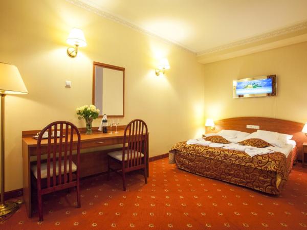 Hotel Restauracja Browar Lwów w Lublinie : photo 8 de la chambre hébergement double deluxe