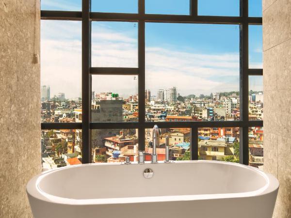 Varnabas Museum Hotel : photo 9 de la chambre festival suite with bathtub