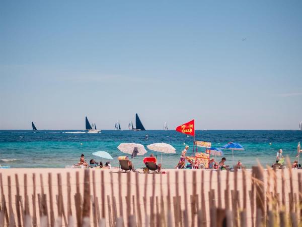 Kon Tiki : photo 2 de la chambre hutte tiki - bungalow (4 adultes + 2 enfants) - vue sur mer