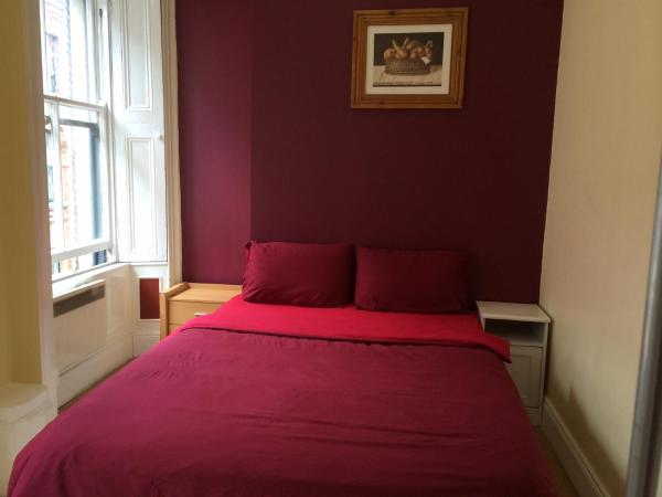 The Apache Hostel : photo 4 de la chambre chambre double avec salle de bains commune