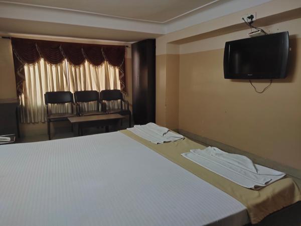 Suprahbat Hotel : photo 2 de la chambre chambre double Économique