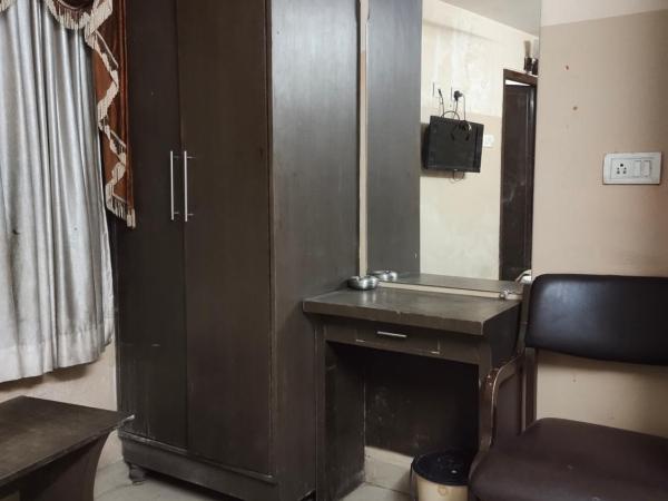 Suprahbat Hotel : photo 5 de la chambre chambre simple Économique