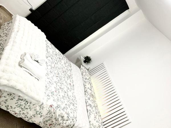 Alojamiento Bruckner : photo 3 de la chambre chambre double avec salle de bains commune
