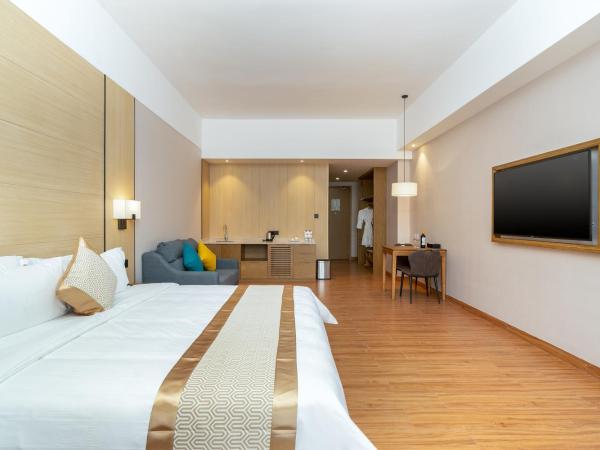 Phoenix Hill Hotel Dongguan - Golf Course Shop : photo 3 de la chambre chambre supérieure lit queen-size