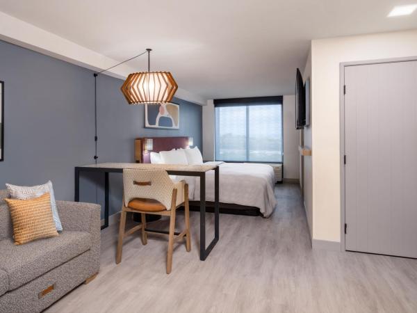 Atwell Suites Austin Airport, an IHG Hotel : photo 6 de la chambre suite studio lit king-size