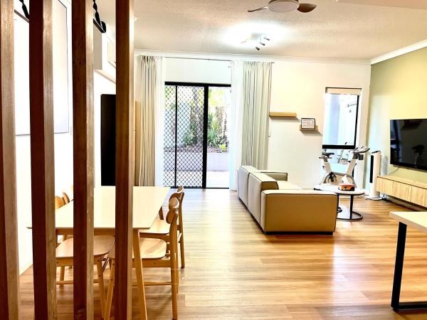 Parkview Apartments : photo 5 de la chambre appartement 2 chambres de luxe avec vue sur le jardin