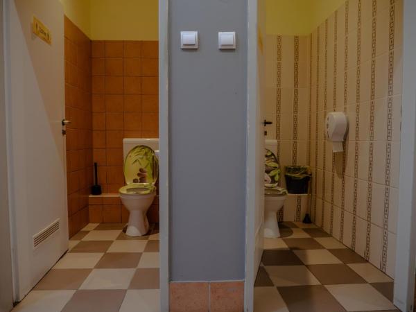 DeeP Guest House : photo 5 de la chambre chambre simple avec salle de bains commune