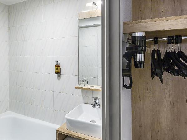 Ostal Pau Universite - Sure Hotel Collection by Best Western : photo 1 de la chambre chambre familiale standard 1 lit double et 1 lit simple