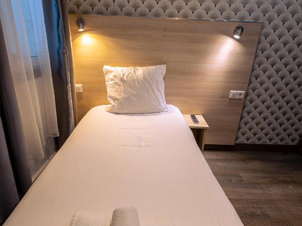 Hotel Aix Europe : photo 1 de la chambre chambre simple standard