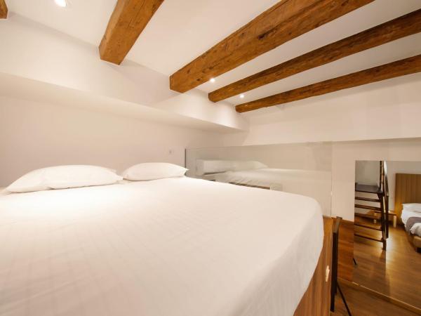 Azur Palace Luxury Rooms : photo 7 de la chambre chambre quadruple deluxe