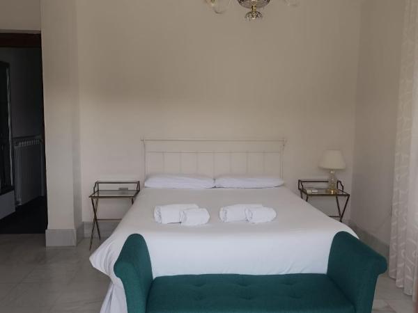 Suite Comares : photo 4 de la chambre chambre double deluxe avec balcon