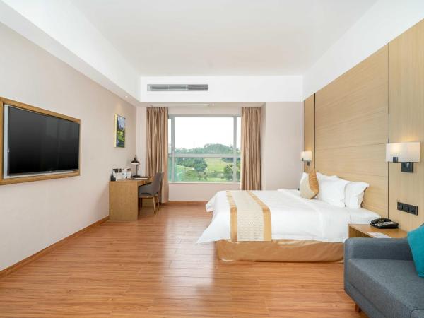 Phoenix Hill Hotel Dongguan - Golf Course Shop : photo 2 de la chambre chambre lit queen-size deluxe