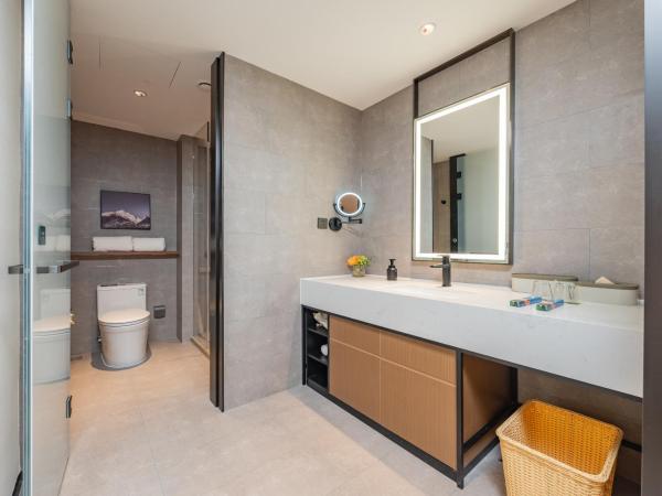 广州琶洲会展中心亚朵酒店-广交会期间免费穿梭巴士 : photo 2 de la chambre chambre familiale jimu