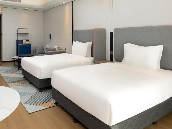Holiday Inn Express Beijing Conference Center, an IHG Hotel : photo 4 de la chambre hébergement 1 lit queen-size et 1 lit double standard