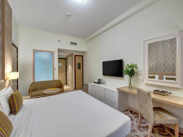 Metropolitan Hotel Dubai : photo 1 de la chambre chambre avec navette gratuite pour la plage et le centre commercial
