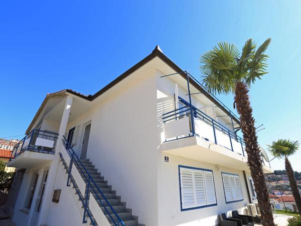 Apartments Marija 1000 : photo 2 de la chambre appartement