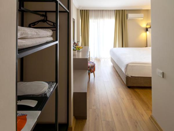 Mene City Hotel : photo 3 de la chambre chambre double