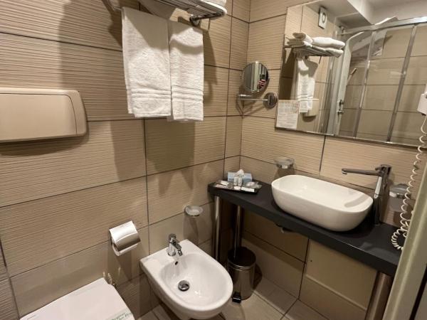 Art & Jazz Hotel : photo 4 de la chambre chambre simple confort - en duplex