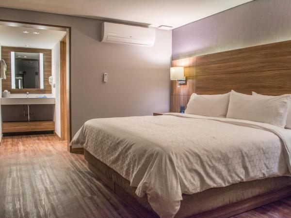 Holiday Inn Express Morelia, an IHG Hotel : photo 8 de la chambre chambre lit king-size standard