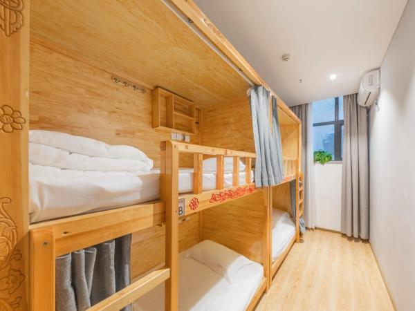 Fangorn Hostel : photo 1 de la chambre lit dans dortoir pour femmes de 4 lits