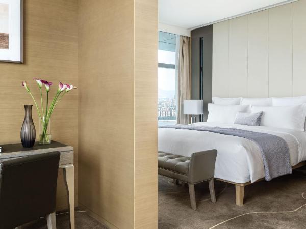 Langham Place Guangzhou - Walking distance to Canton Fair & Overseas Buyers Registration Service : photo 2 de la chambre suite 1 chambre 