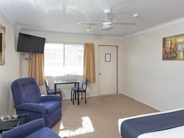BK's Rotorua Motor Lodge : photo 2 de la chambre queen studio with private spa bath