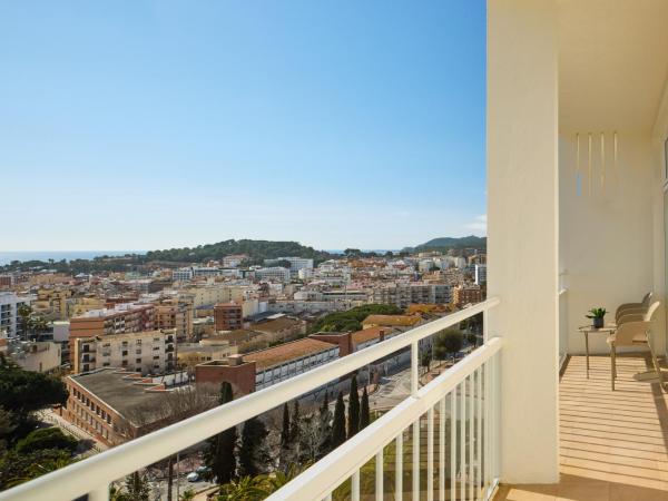 Meliá Lloret de Mar : photo 7 de la chambre chambre premium - vue sur piscine