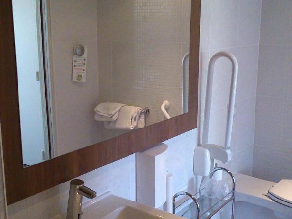 Hotel Campanile Besançon Nord Ecole Valentin : photo 5 de la chambre chambre double nouvelle génération