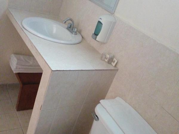 Hotel Casa de Oración San José : photo 5 de la chambre chambre lits jumeaux standard