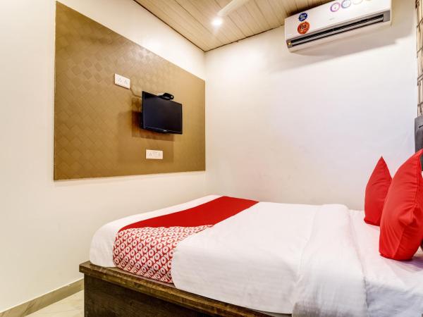 OYO Flagship Hotel Qubic : photo 2 de la chambre chambre double standard