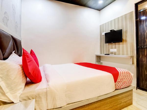 OYO Flagship Hotel Qubic : photo 10 de la chambre chambre double standard