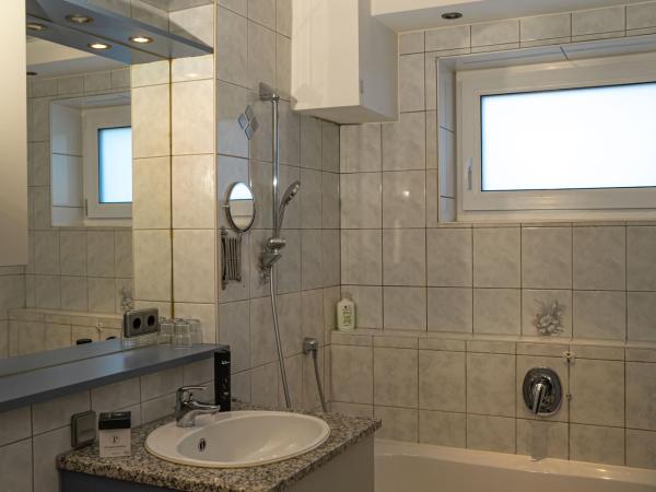 Hotel Astoria : photo 5 de la chambre appartement - rez-de-chaussée