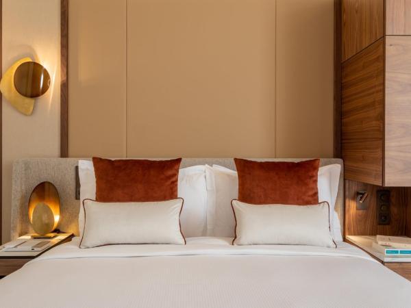 InterContinental Paris Champs Elysées Etoile, an IHG Hotel : photo 8 de la chambre chambre double classique