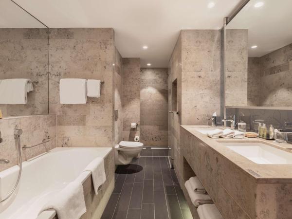 Hilton The Hague : photo 4 de la chambre suite 1 chambre lit king-size - accès au salon