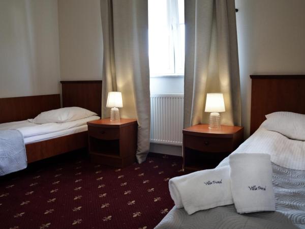 Villa Pascal : photo 2 de la chambre chambre triple