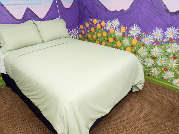 RAD Hostel : photo 3 de la chambre chambre familiale avec salle de bains privative