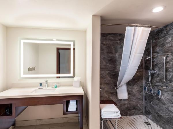 Four Points by Sheraton Atlanta Airport West : photo 3 de la chambre chambre traditionnelle avec 2 lits doubles