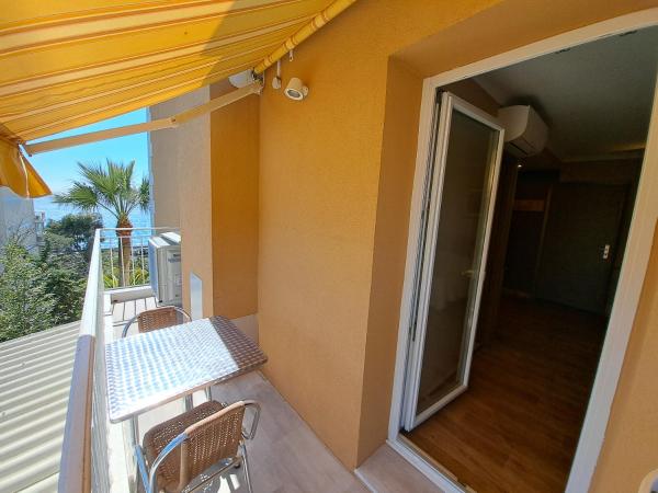 Residence Veles Plage : photo 4 de la chambre studio avec terrasse (2 personnes - vue est)