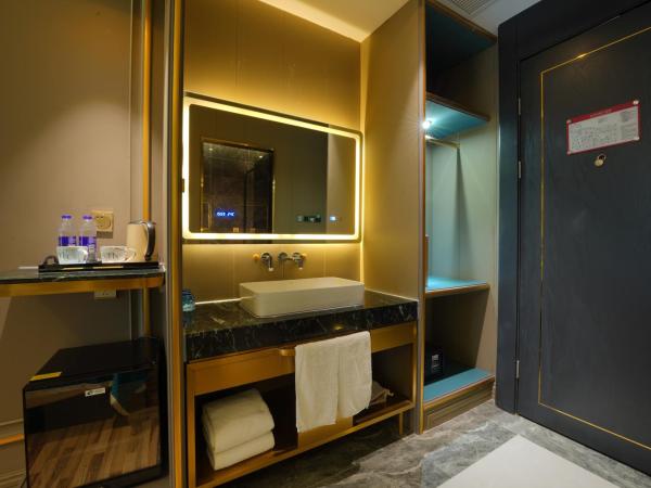 Mehood Hotel Shanghai Lujiazui : photo 4 de la chambre family twin beds room with view