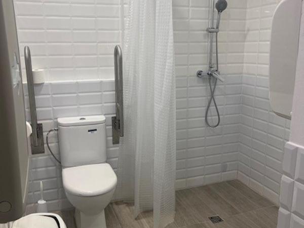 Banana Beach Patacona Rooms : photo 9 de la chambre chambre lits jumeaux avec baignoire